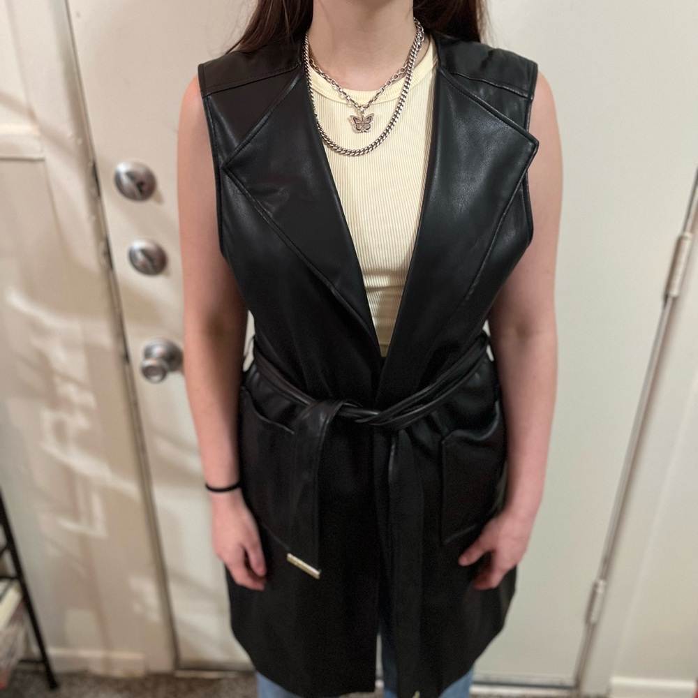 Marc New York Black Sleeveless Belted Vest